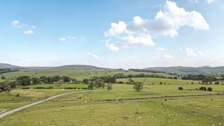 Orcaber Farmhouse - Photo 44