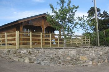 Romantic Cabin Haf with all weather Hot Tub, Powys