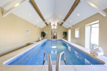 William's Hayloft with Swimming Pool, Sports Court & Toddler Play Area, Shropshire
