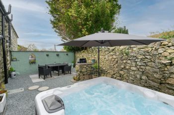 Bryn Aber Bach, Gwynedd