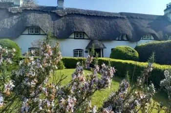 2 Swan Green Cottages, Hampshire