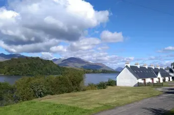 Lochside Couple's Retreat, Argyll and Bute