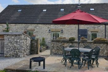 Spingle Barn, Derbyshire