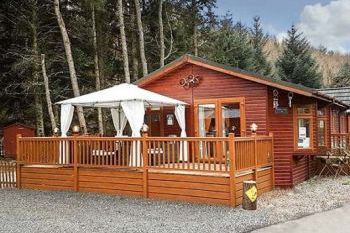 Pet Friendly Log Cabins In Scotland Dog Friendly Holiday Lodges