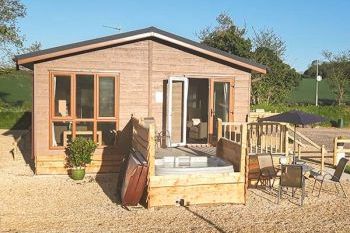 Log Cabin Holidays Log Cabin Lodge Holidays Britain And Overseas